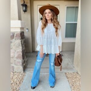 CELLO WOMEN'S STRIPE DESTRUCTION FLARE JEANS